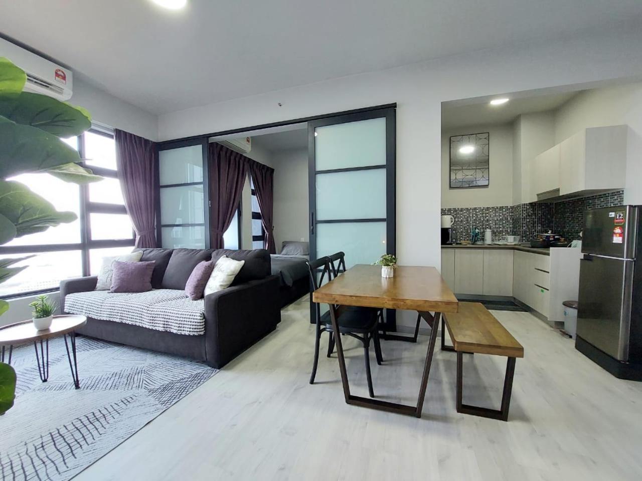 J'Stay Seaview Suite Jesselton Quay Kota Kinabalu Exterior photo
